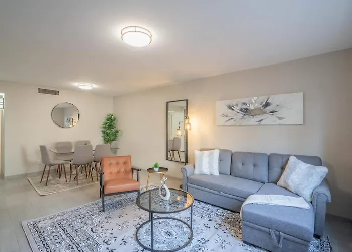 Apartment Near Papago Park With Pool Gym Balcony Wd Parking