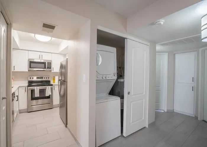 Apartment Near Papago Park With Pool Gym Balcony Wd Parking