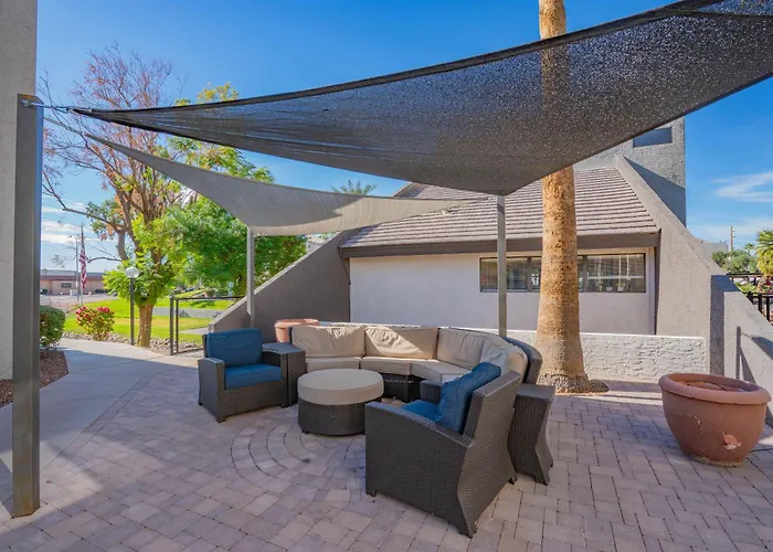 Near Papago Park With Pool Gym Balcony Wd Parking Apartment Scottsdale
