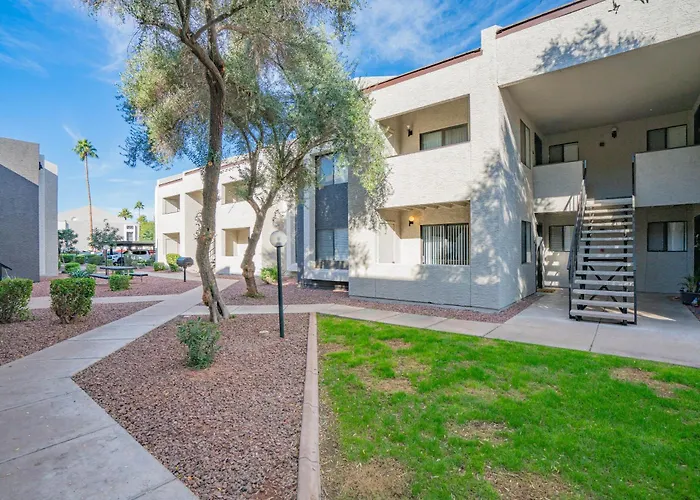 Near Papago Park With Pool Gym Balcony Wd Parking Apartment *